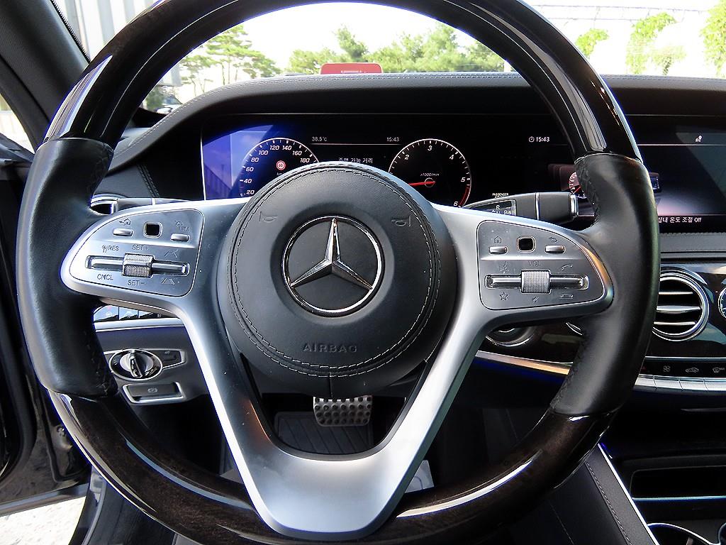Mercedes-Benz S-Class — photo 08