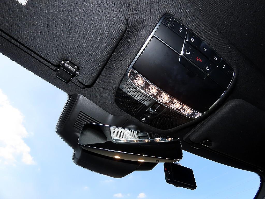 Mercedes-Benz S-Class — photo 15