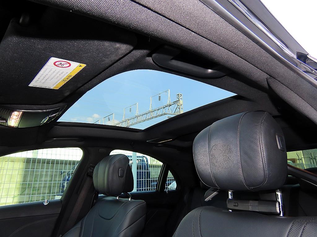 Mercedes-Benz S-Class — photo 16