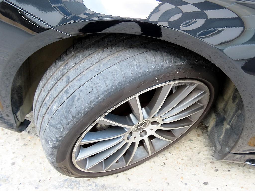 Mercedes-Benz S-Class — photo 20