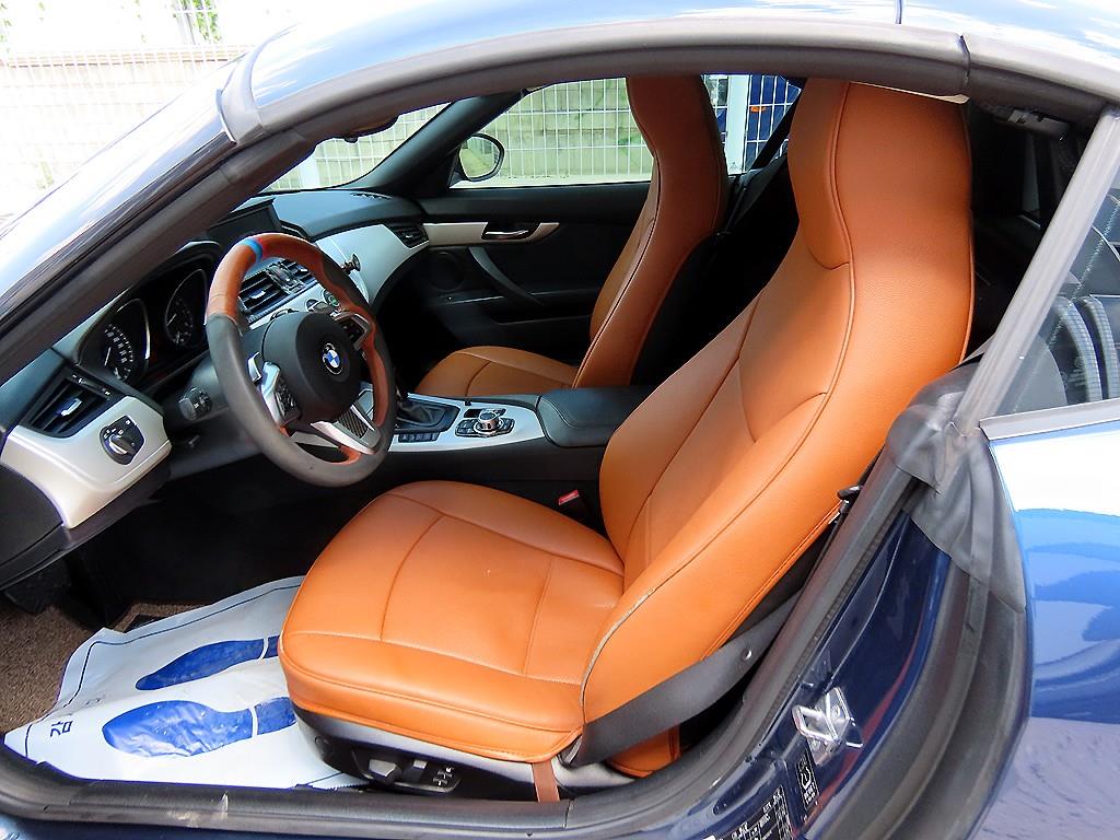 BMW Z4 — photo 09