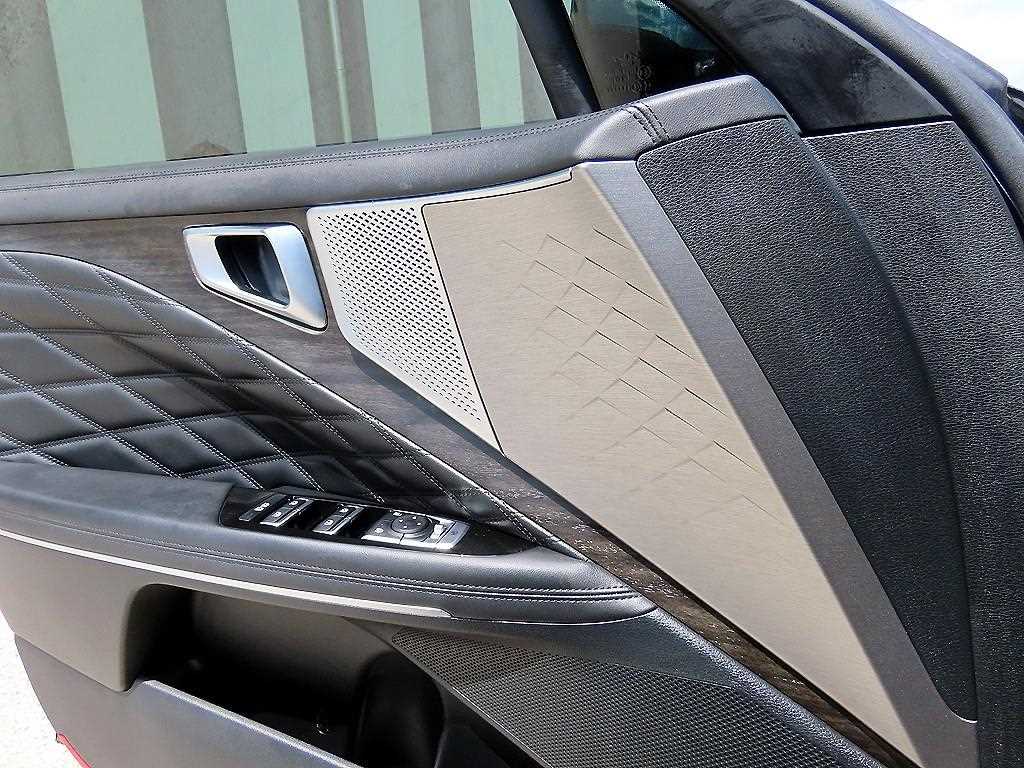 Kia K8 — photo 11