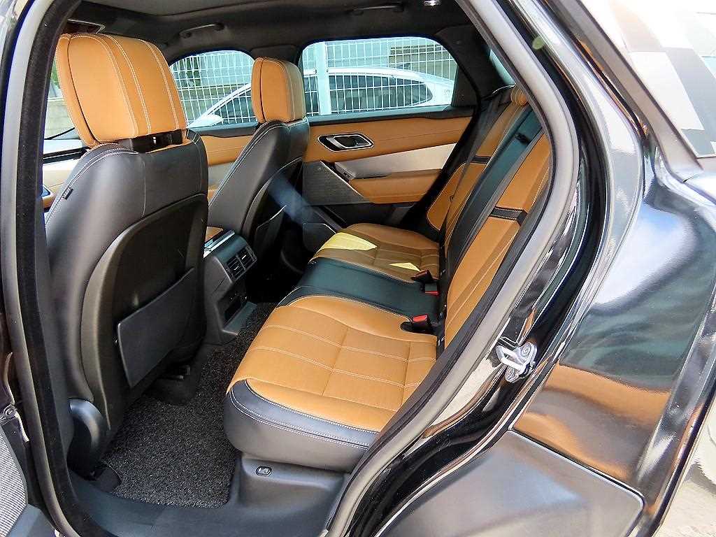 Land Rover Range Rover Velar — photo 06