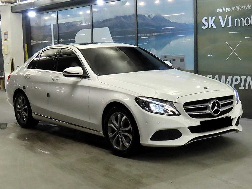 Mercedes-Benz C-Class — photo 01