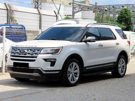 Ford Explorer — photo 02