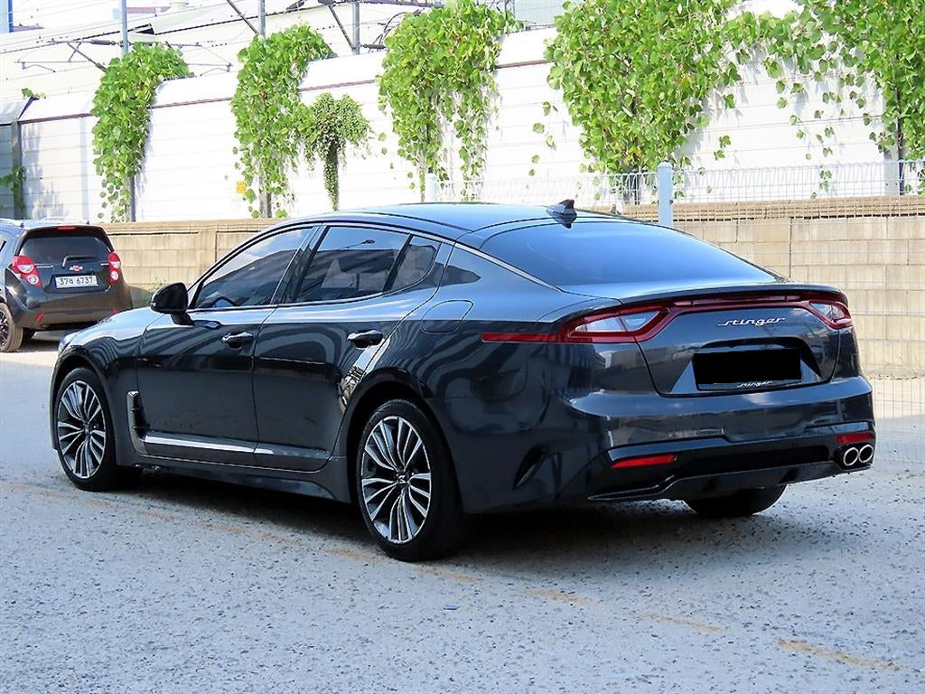 Kia Stinger — photo 03