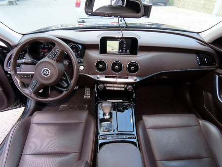 Kia Stinger — photo 08