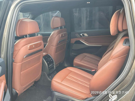 BMW X7 — photo 06