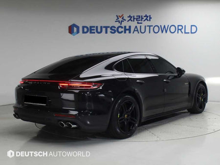 Porsche Panamera — photo 02