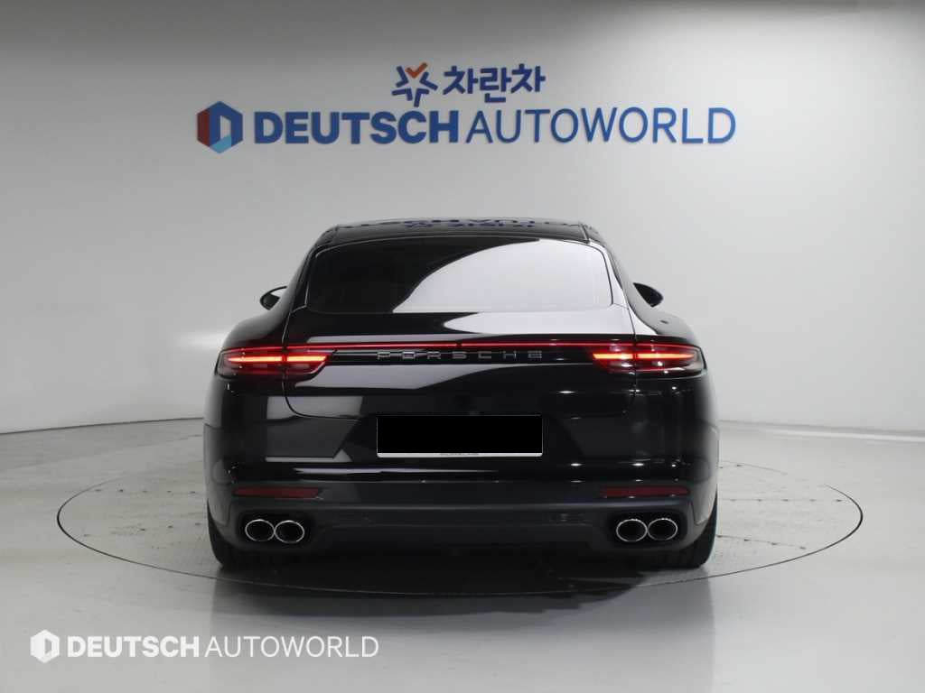 Porsche Panamera — photo 04