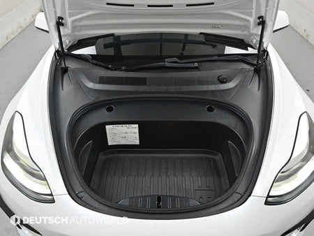 Tesla Model 3 — photo 06