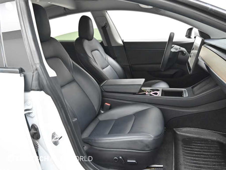 Tesla Model 3 — photo 10