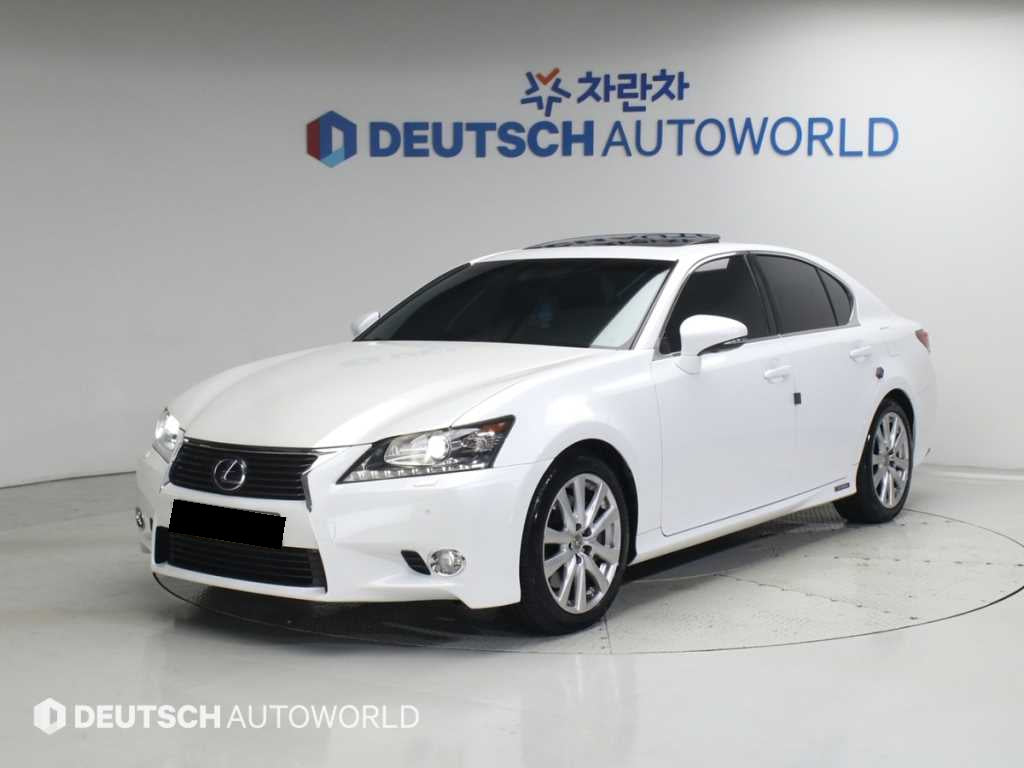 Lexus GS — photo 01