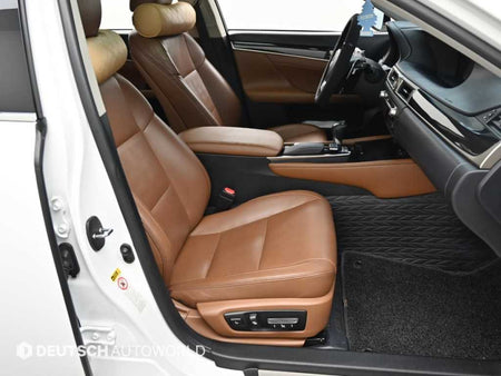 Lexus GS — photo 10