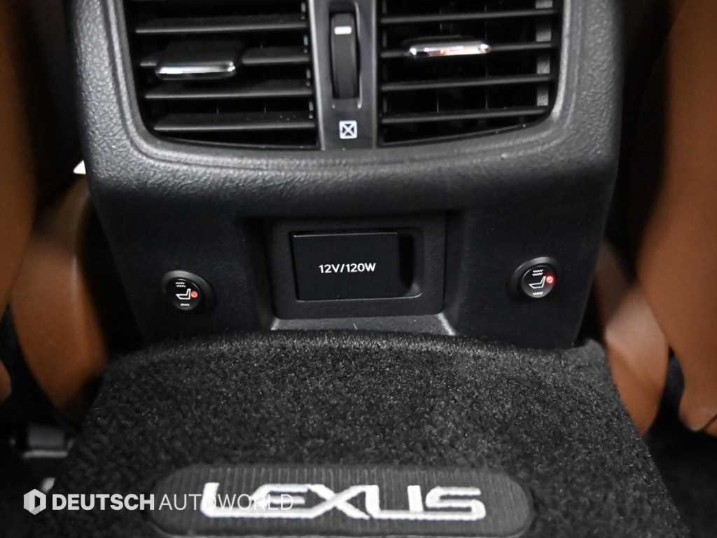 Lexus GS — photo 16