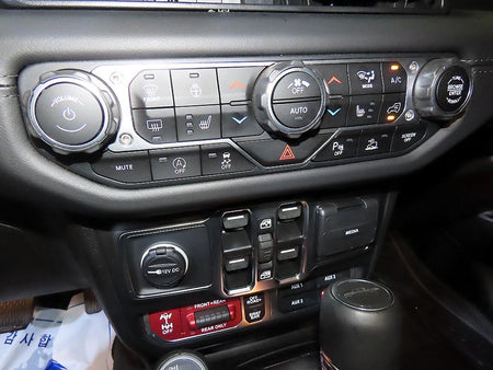 Jeep Gladiator — photo 13