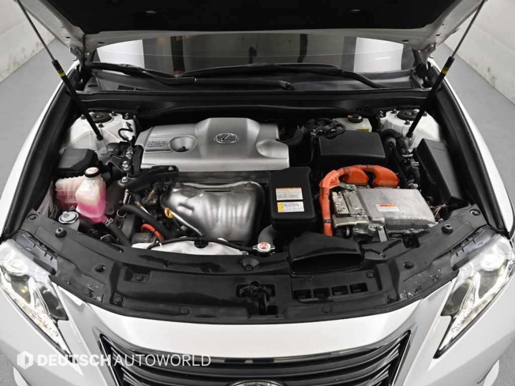 Lexus ES — photo 06