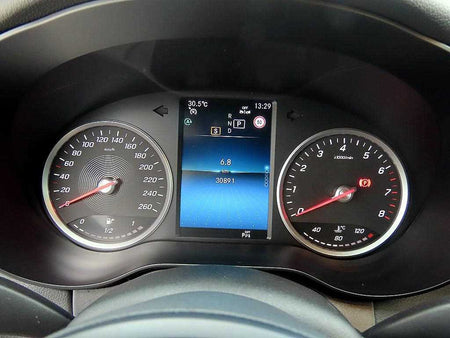 Mercedes-Benz C-Class — photo 09