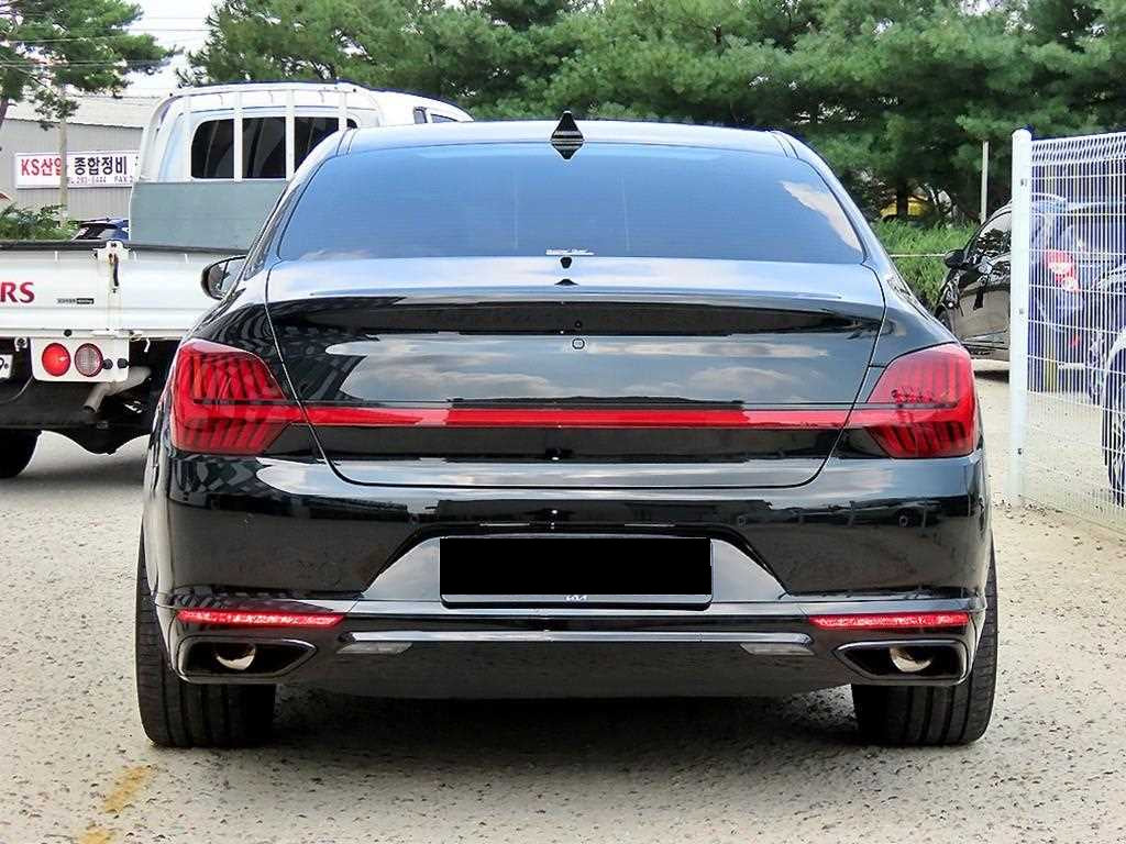 Kia K9 — photo 04