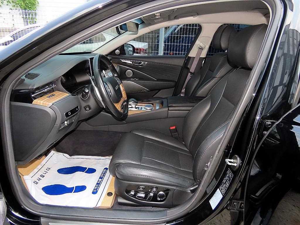 Kia K9 — photo 05