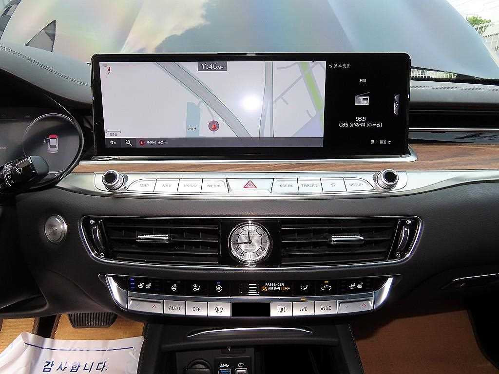 Kia K9 — photo 14