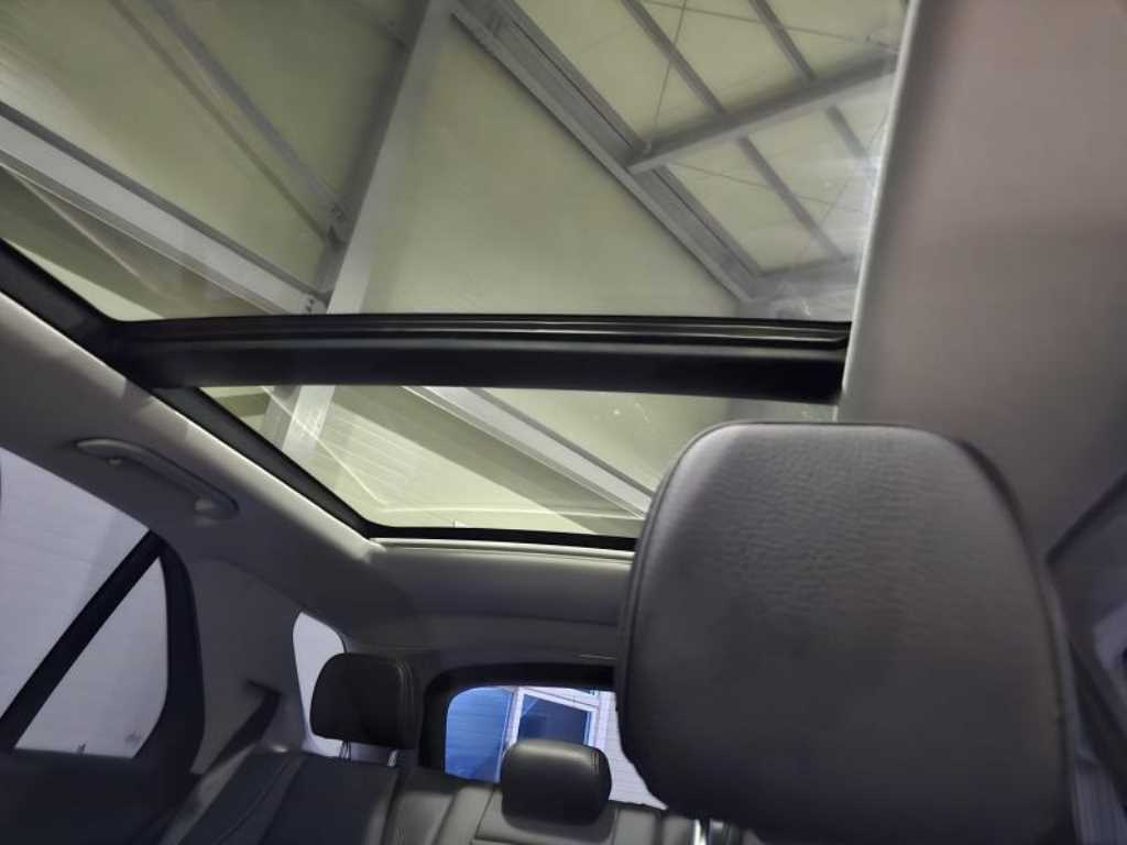 Mercedes-Benz GLE-Class — photo 11