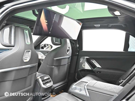 BMW 7-Series — photo 18