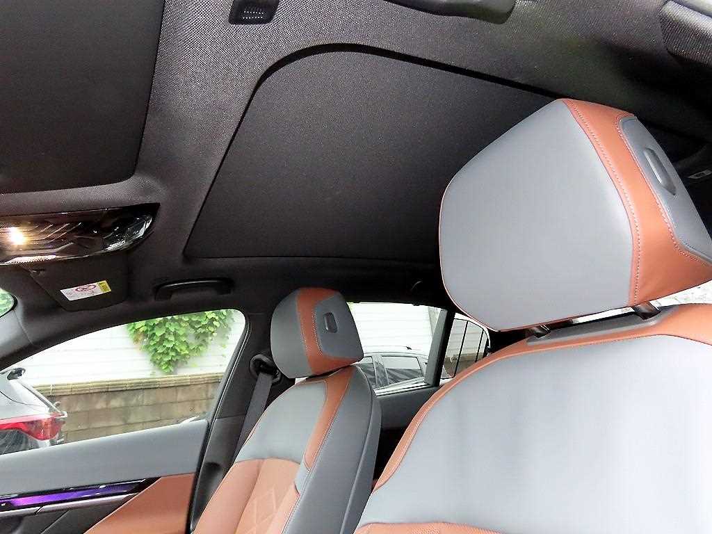 BMW 5-Series — photo 17