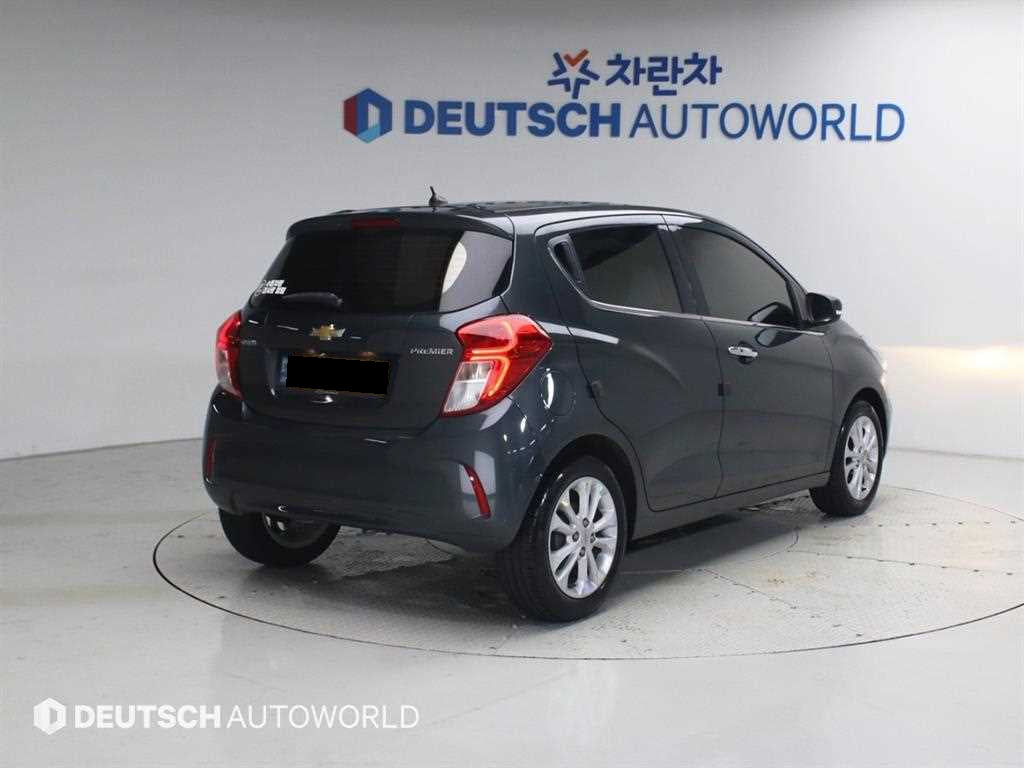 CHEVROLET Spark — photo 02