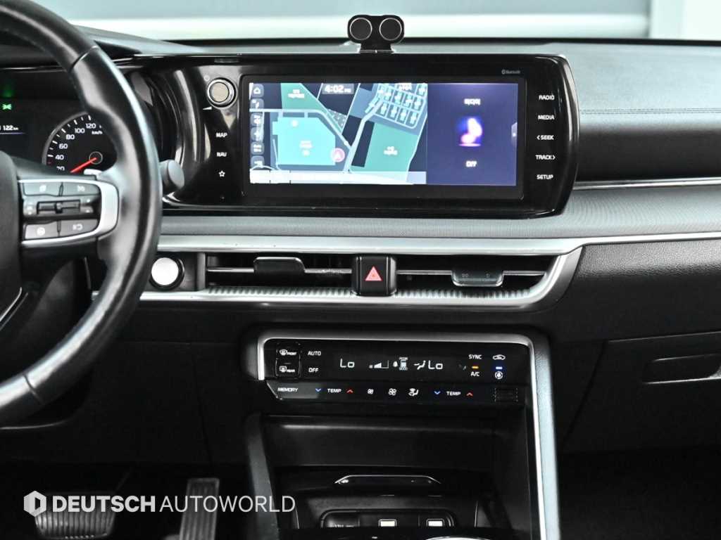 Kia K5 — photo 14