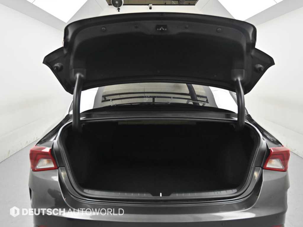 Kia K5 — photo 19