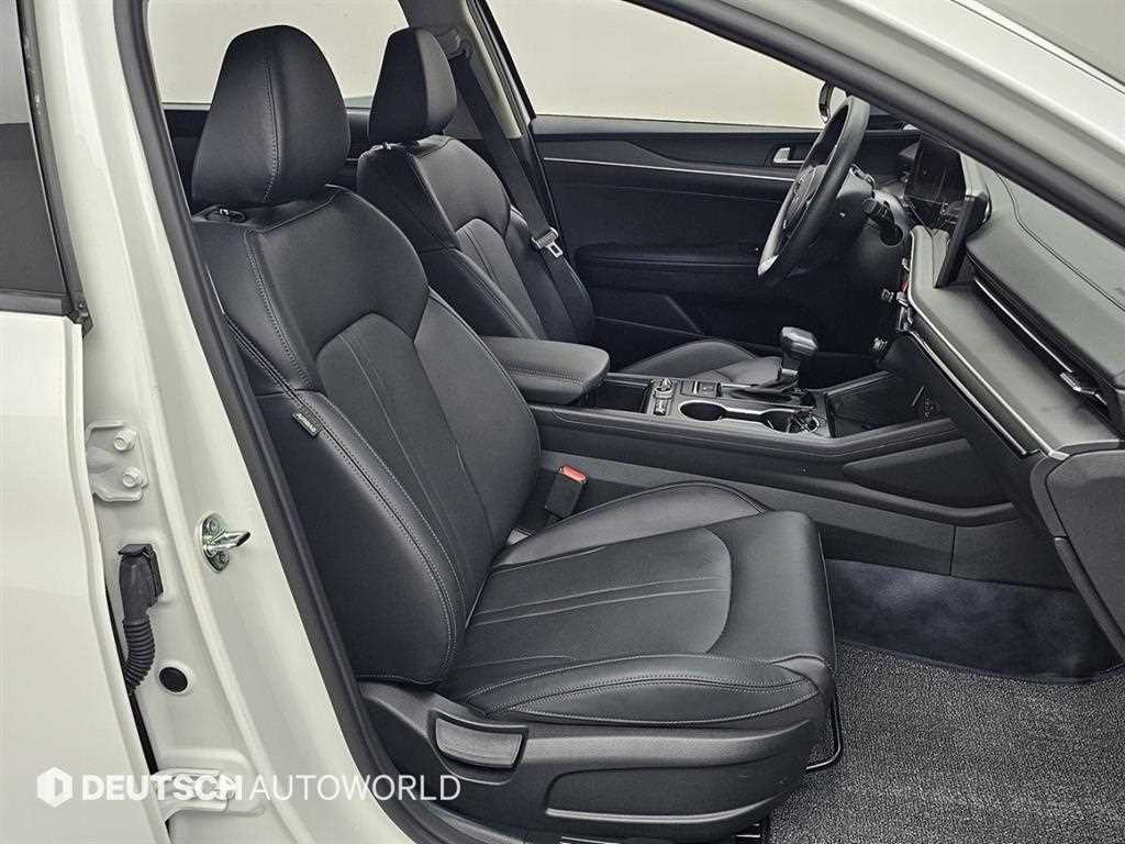 Kia K5 — photo 10