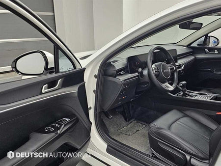 Kia K5 — photo 11