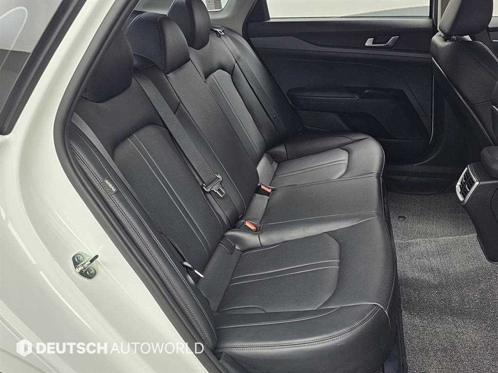 Kia K5 — photo 12