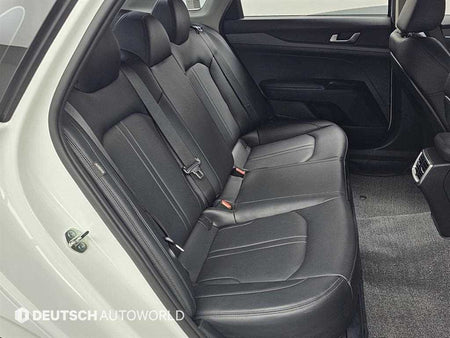 Kia K5 — photo 12
