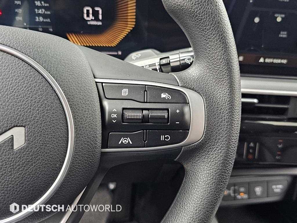 Kia K5 — photo 16