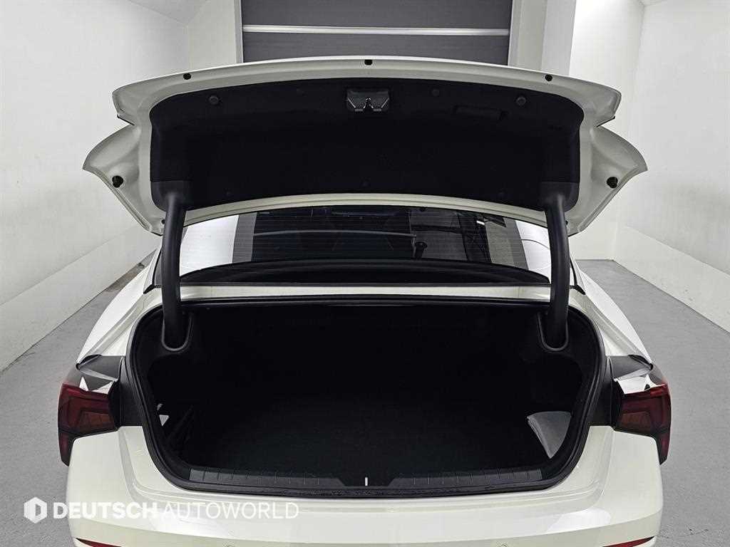 Kia K5 — photo 19