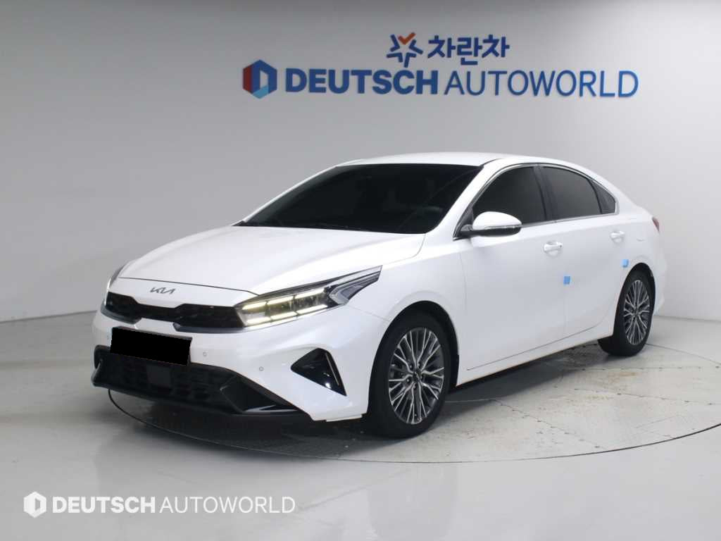 Kia K3 — photo 01