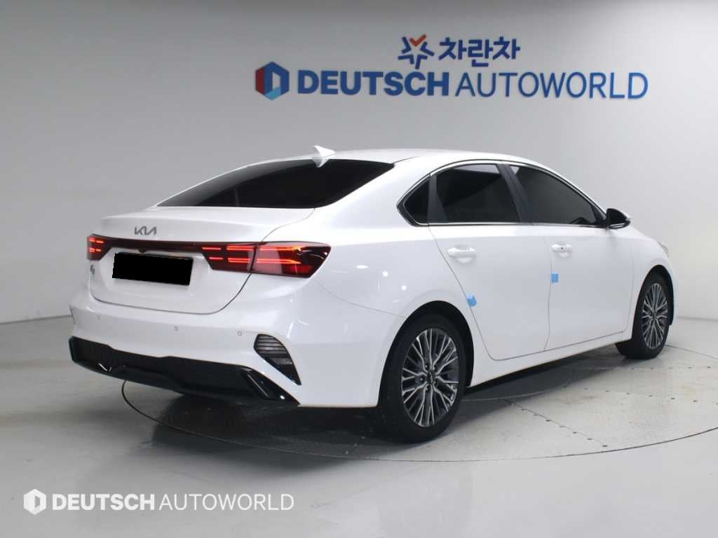 Kia K3 — photo 02