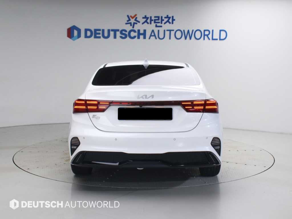 Kia K3 — photo 04