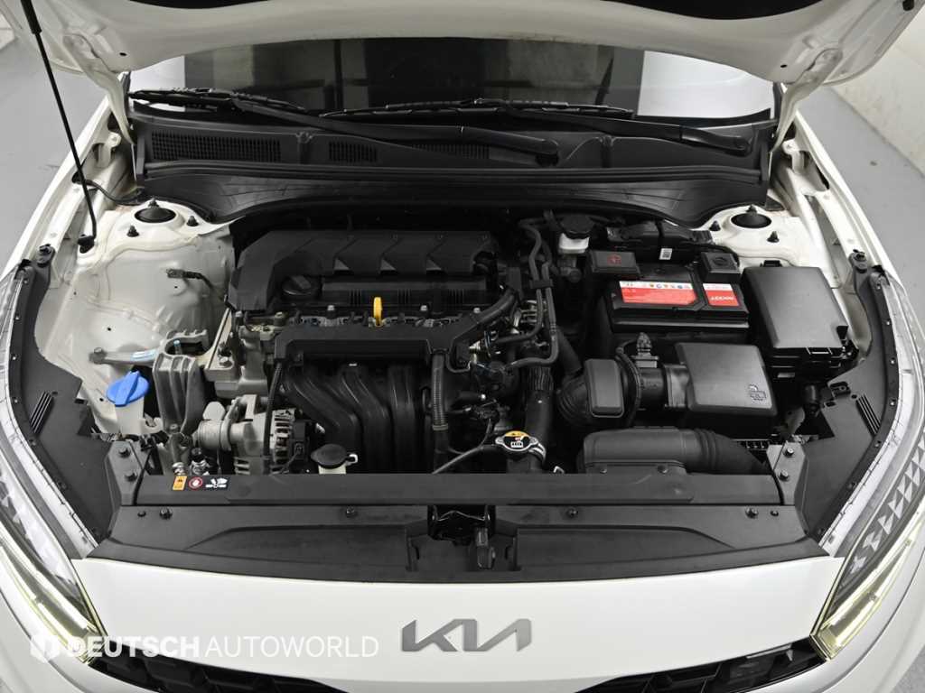 Kia K3 — photo 06