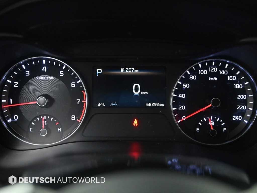 Kia K3 — photo 08