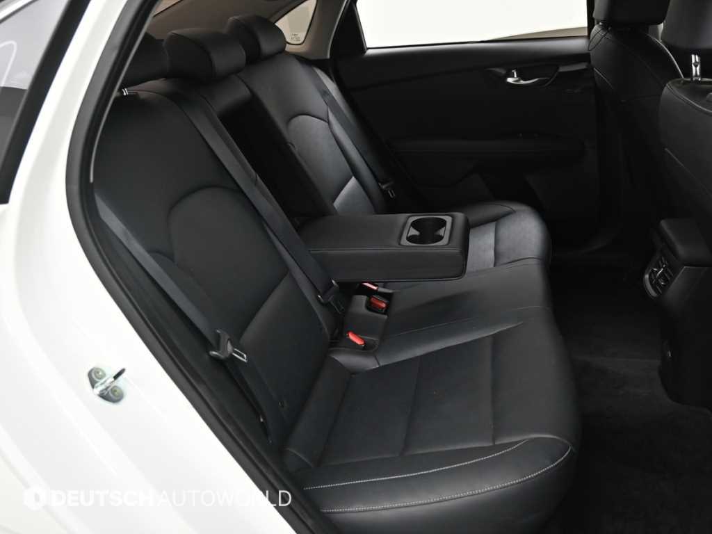 Kia K3 — photo 12