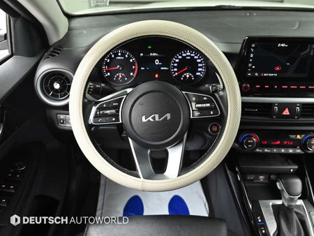 Kia K3 — photo 13