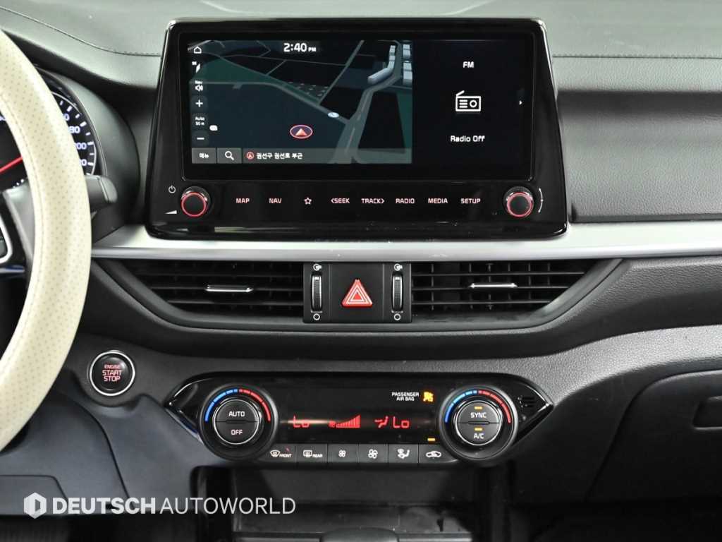 Kia K3 — photo 14
