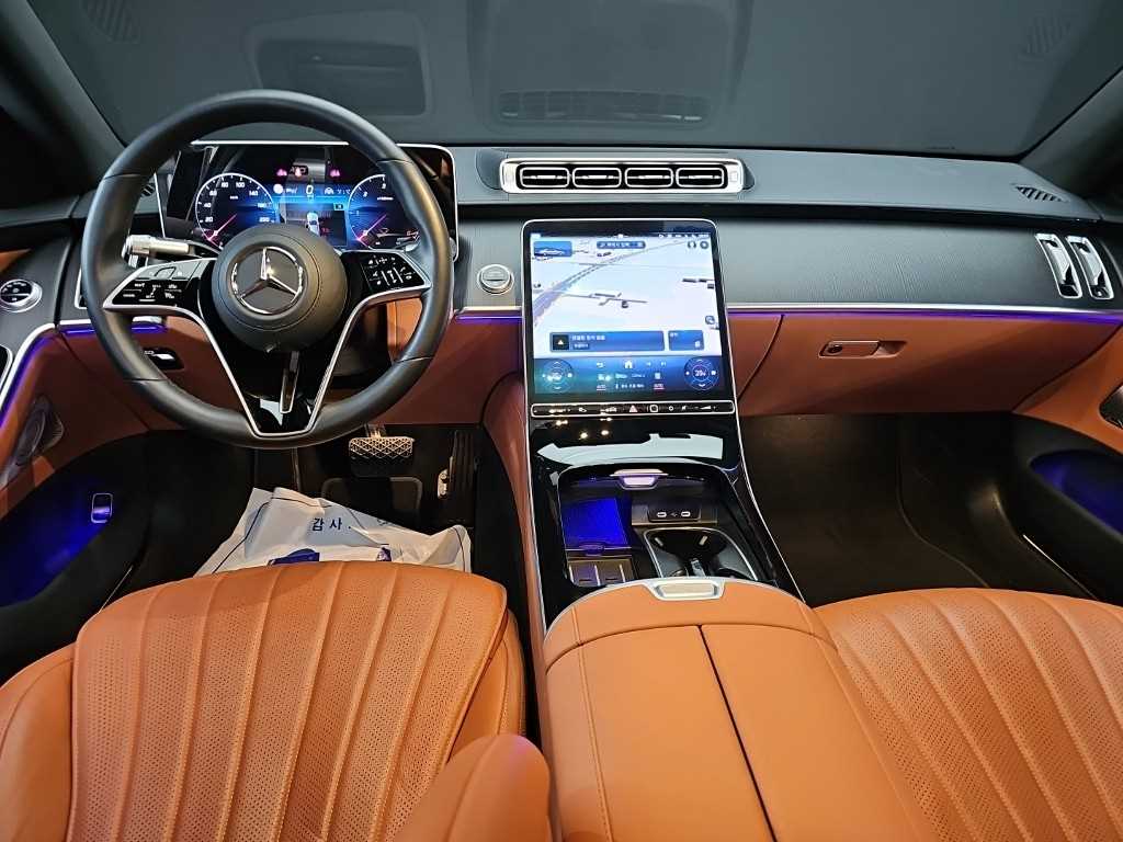 Mercedes-Benz S-Class — photo 07