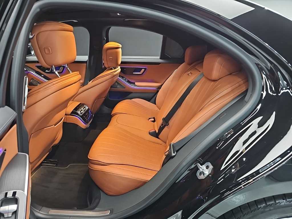 Mercedes-Benz S-Class — photo 12