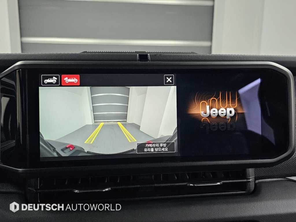 Jeep Wrangler — photo 15