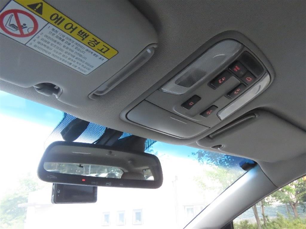 Kia Carnival — photo 10