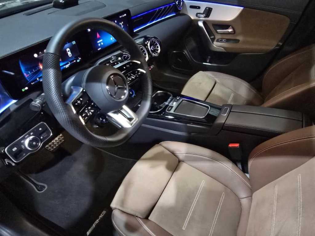 Mercedes-Benz CLA-Class — photo 08